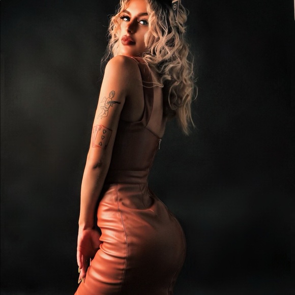 Meet your Posher: HIPETHREADZ - Picture 4 of 7